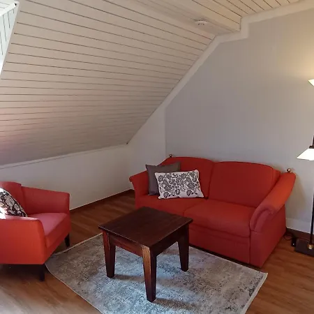 Dachgeschoss - Maria Von Berg - Wohnen Auf Zeit *