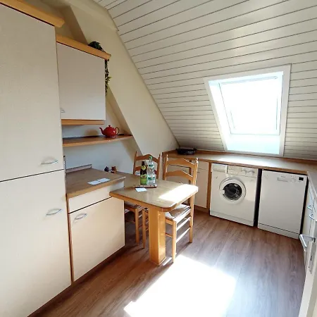 Dachgeschoss - Maria Von Berg - Wohnen Auf Zeit