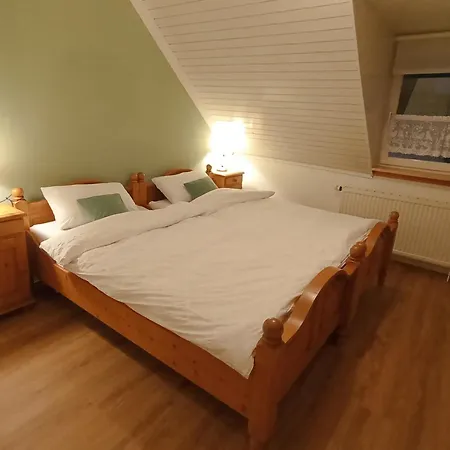 Dachgeschoss - Maria Von Berg - Wohnen Auf Zeit Apartment *